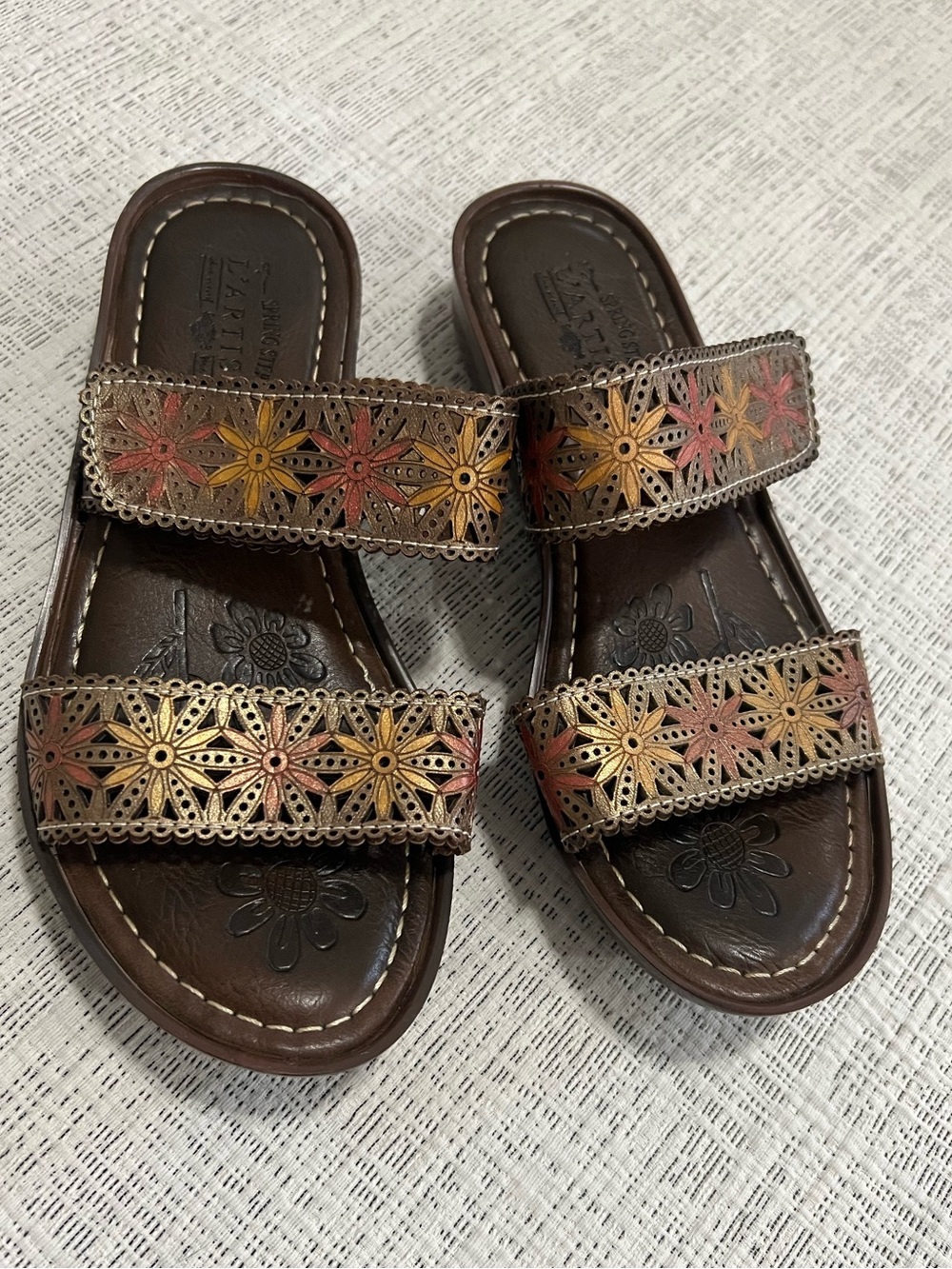 L'ARTISTE Brown Leather Floral Cutout Sandals EU39 / 8.5